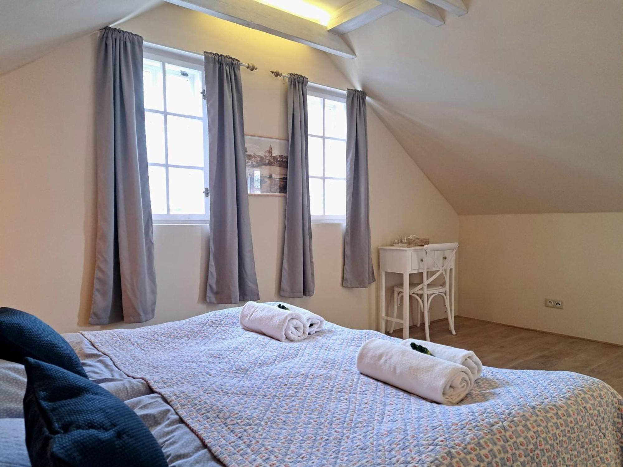 Matejovec38 Bed and Breakfast Slavonice Buitenkant foto