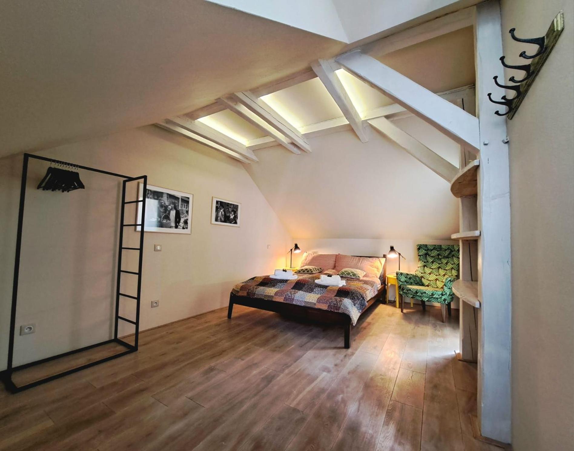 Matejovec38 Bed and Breakfast Slavonice Buitenkant foto