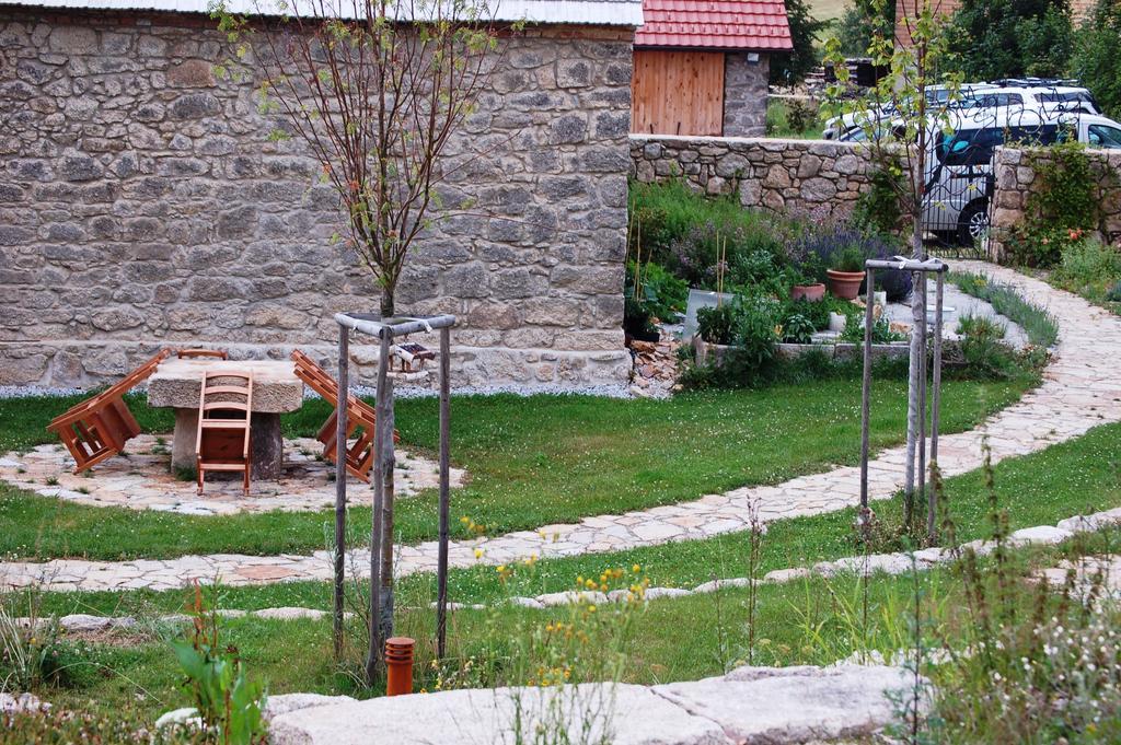 Matejovec38 Bed and Breakfast Slavonice Buitenkant foto